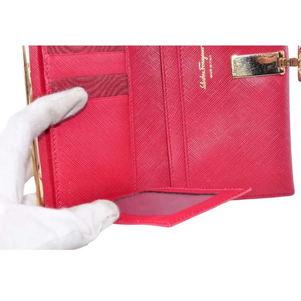 💯AUTH Salvatore Ferragamo Gancini Long Wallet - Picture 5 of 8